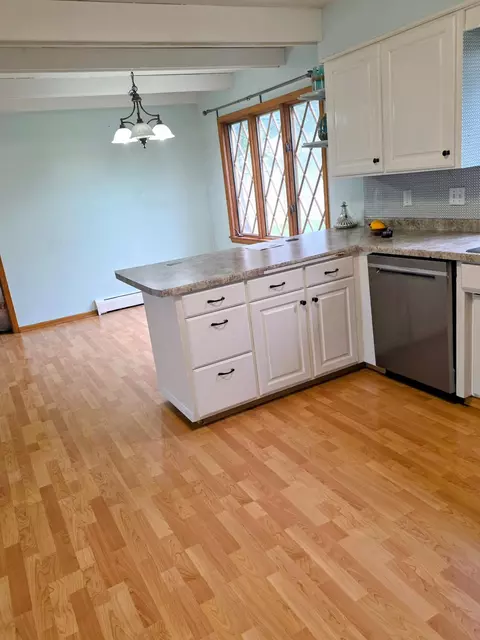 Kitchen - 1518 6th St SW, Faribault, MN 55021 photo 3 of 4