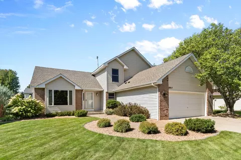 5917 Bayberry Dr, White Bear Township, MN 55110
