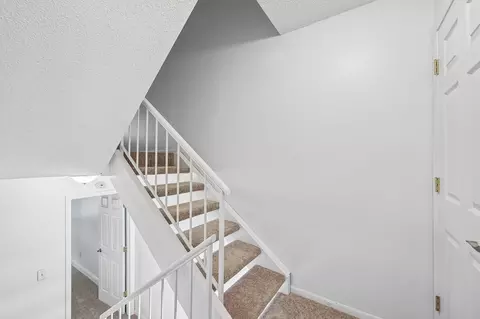 Entry Way - 4082 Meadowlark Ln, Eagan, MN 55122 photo 2 of 3