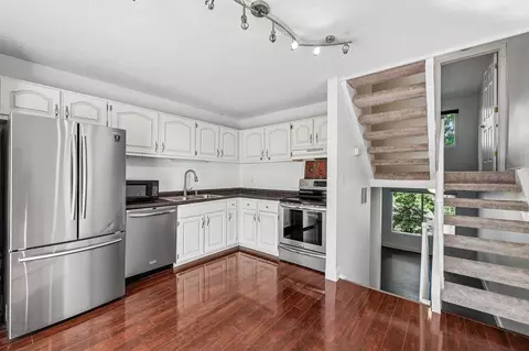 Kitchen - 4082 Meadowlark Ln, Eagan, MN 55122 photo 1 of 1