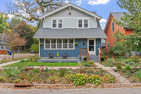 958 Como Ave, Saint Paul, MN 55103