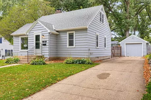 729 Juul Rd SW, Hutchinson, MN 55350