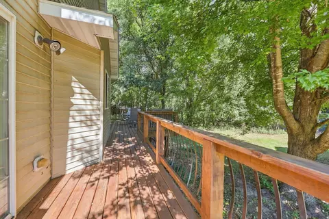 Exterior - 1617 Natures Ct, Saint Cloud, MN 56304 photo 4 of 5