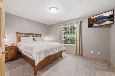 Bedroom - 1617 Natures Ct, Saint Cloud, MN 56304 photo 4 of 5