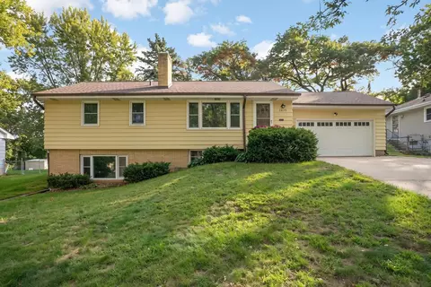 3829 Oak St N, Brooklyn Center, MN 55429
