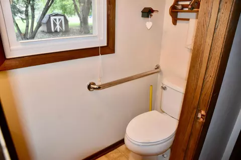 Bath - 939 6th St, Ocheyedan, IA 51354 photo 1 of 5