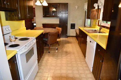 Kitchen - 939 6th St, Ocheyedan, IA 51354 photo 1 of 3