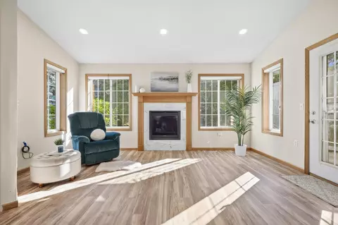 Living - 9412 Eagle Ct, Monticello, MN 55362 photo 7 of 8