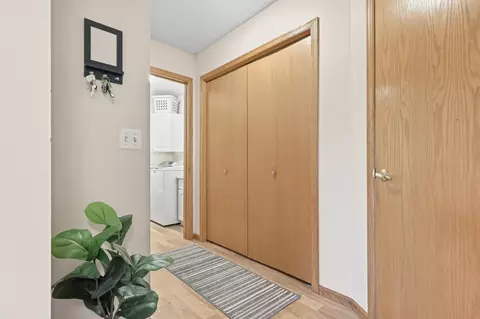 Entry Way - 9412 Eagle Ct, Monticello, MN 55362 photo 2 of 2