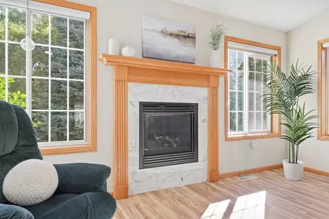 Living - 9412 Eagle Ct, Monticello, MN 55362 photo 5 of 8