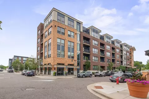 4525 Park Commons Dr #216, Saint Louis Park, MN 55416