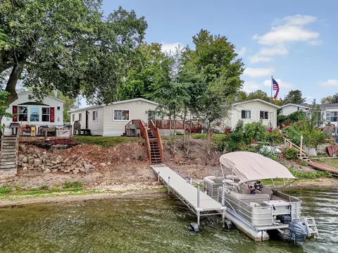13100 318th St #112, Lindstrom, MN 55045