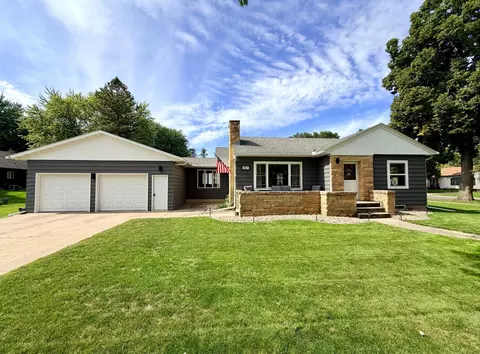 821 Turner St, Worthington, MN 56187