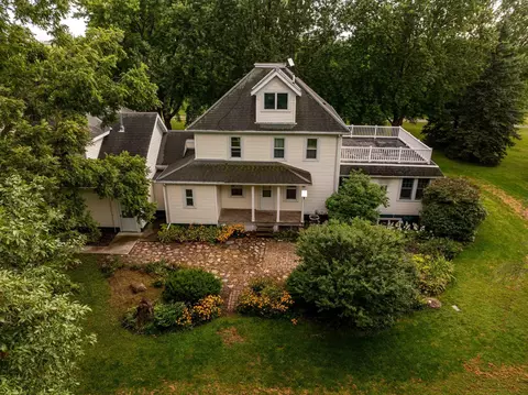 17326 530th Ave, Wells, MN 56097