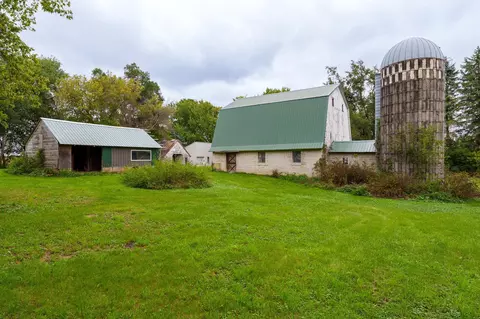Exterior - 34929 30th Ave, Dennison, MN 55018 photo 5 of 14