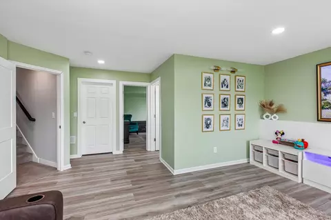 Entry Way - 705 Boulder Pass St, Jordan, MN 55352 photo 8 of 8