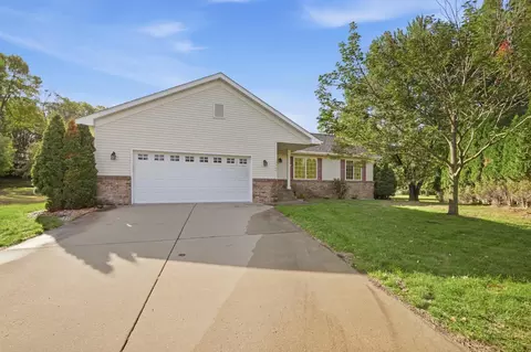 Exterior - 3202 19th St S, Saint Cloud, MN 56301 photo 2 of 7