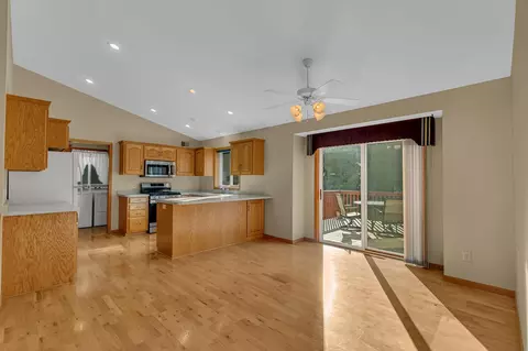 Living - 3202 19th St S, Saint Cloud, MN 56301 photo 5 of 7