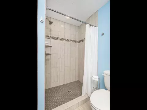Bath - 14895 Raspberry Dr, Rogers, MN 55374 photo 4 of 5