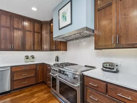 Kitchen - 14895 Raspberry Dr, Rogers, MN 55374 photo 5 of 7