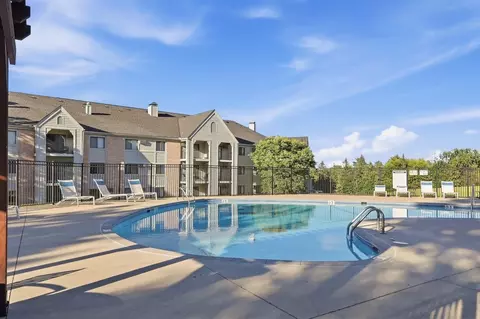 4350 Trenton Ln N #116, Plymouth, MN 55442