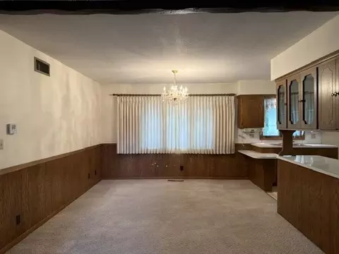 Living - 1421 12th Ave, Windom, MN 56101 photo 5 of 5