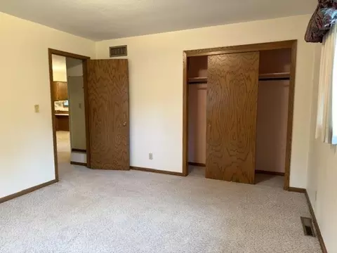 Bedroom - 1421 12th Ave, Windom, MN 56101 photo 3 of 4