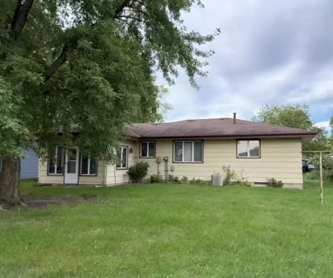Exterior - 1421 12th Ave, Windom, MN 56101 photo 1 of 1