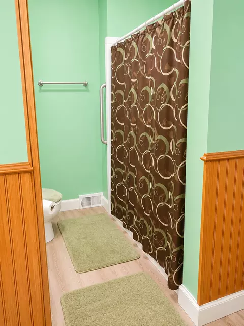 Bath - 824 4th St SE, Willmar, MN 56201 photo 1 of 3