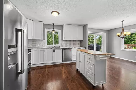 905 Walnut St, Farmington, MN 55024