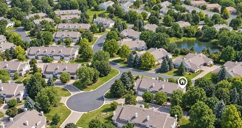 View/Area - 1916 Glenfield Ct #8, Eagan, MN 55122 photo 3 of 3
