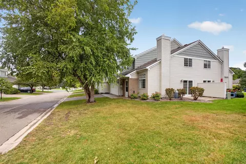 Exterior - 1916 Glenfield Ct #8, Eagan, MN 55122 photo 3 of 4