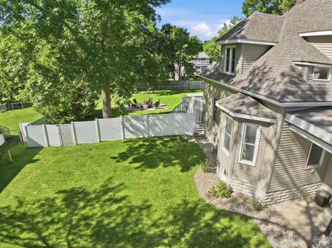 Exterior - 718 6th St SW, Willmar, MN 56201 photo 6 of 13