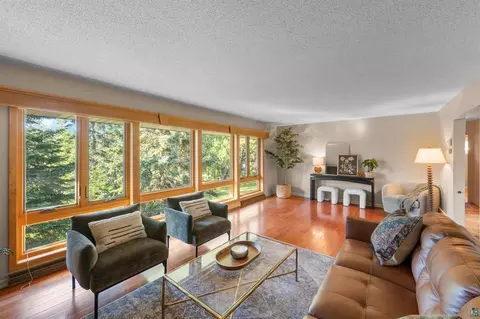 Living - 5310 Oakley St, Duluth, MN 55804 photo 4 of 4