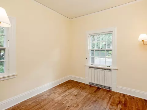 92 Orlin Ave SE, Minneapolis, MN 55414