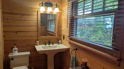 Bath - 1809 Everett Bay Rd, Tower, MN 55790 photo 1 of 3
