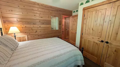 Bedroom - 1809 Everett Bay Rd, Tower, MN 55790 photo 2 of 4