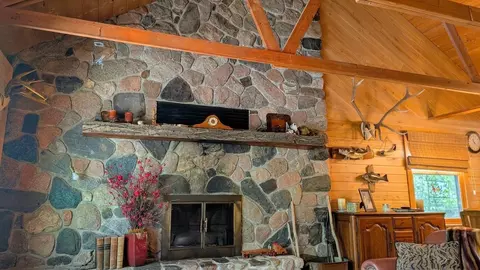Living - 1809 Everett Bay Rd, Tower, MN 55790 photo 3 of 6