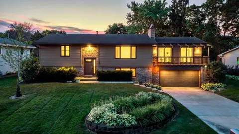 2683 17th Ter NW, New Brighton, MN 55112