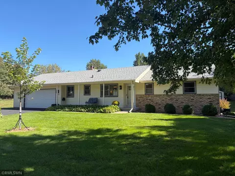 17807 Susan Ln, Minnetonka, MN 55345