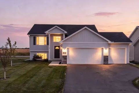 133 Terning Way, Howard Lake, MN 55349