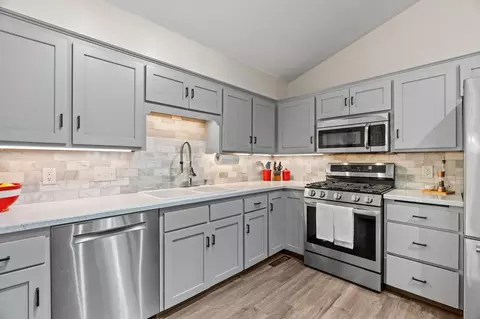Kitchen - 9545 Hillside Dr, Champlin, MN 55316 photo 5 of 6
