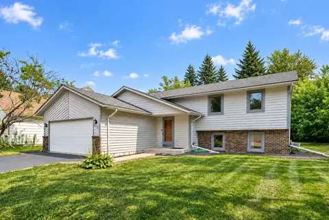 8026 173rd St W, Lakeville, MN 55044