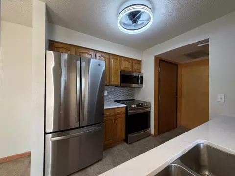 Kitchen - 1801 Becker Ave SE #306, Willmar, MN 56201 photo 1 of 6