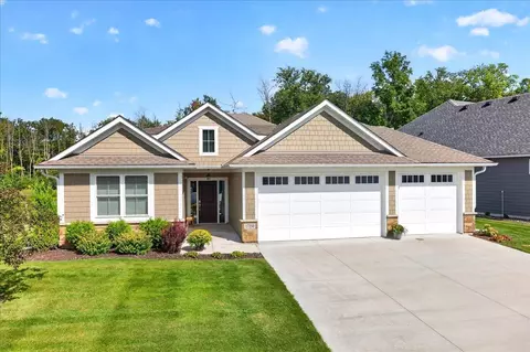 17250 47th Ave N, Plymouth, MN 55446