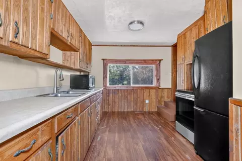 Kitchen - 35455 Freestone Rd, Grand Rapids, MN 55744 photo 4 of 4
