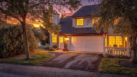 4068 Wilshire Cir #43, Shoreview, MN 55126