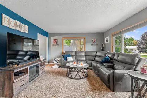 Living - 700 Lyndale Ave, Spring Valley, MN 55975 photo 4 of 5