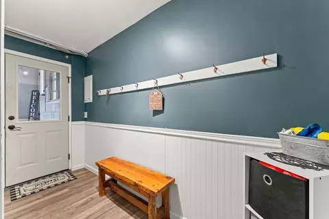 Entry Way - 700 Lyndale Ave, Spring Valley, MN 55975 photo 2 of 5