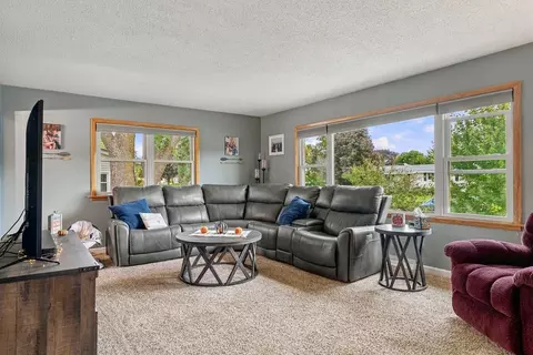Living - 700 Lyndale Ave, Spring Valley, MN 55975 photo 2 of 5